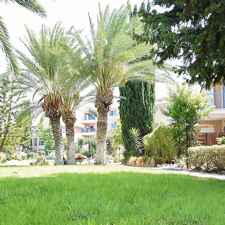 Holiday Apartment Walking Distance To The Sea Paphos Exterior photo